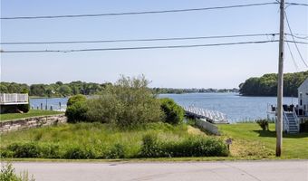 43 Flintstone Rd, Narragansett, RI 02882