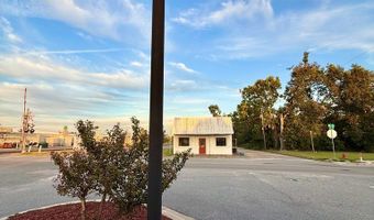 21 Fair St, Baxley, GA 31513