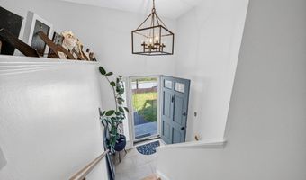 27 High St, Bellingham, MA 02019