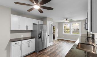 305 S Magnolia Ave, Andrews, SC 29510