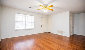2513 4th St, Bentonville, AR 72712