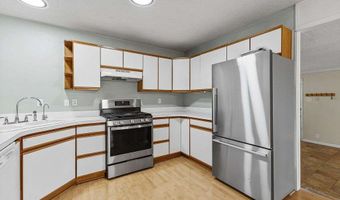 210 S Avis St, Absarokee, MT 59001