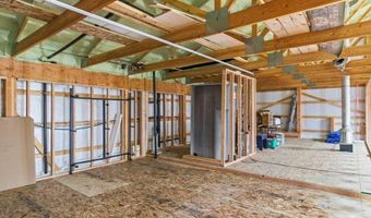 92 Bluebird Ln, Clark Fork, ID 83811