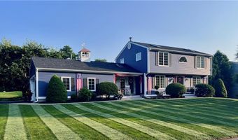 34 Brooks Farm Dr, Bristol, RI 02809