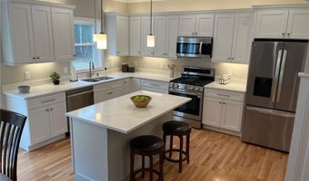 26 Cassidy Trl, Coventry, RI 02816