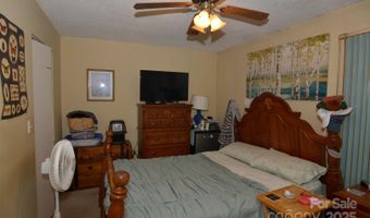 141 Colony Dr, Arden, NC 28704