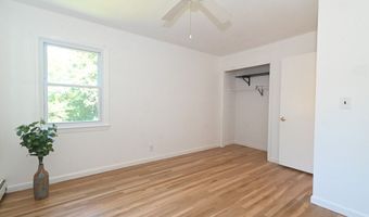 46 Topstone Dr, Danbury, CT 06810