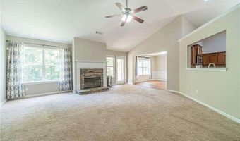 5471 Mulberry Preserve Dr, Flowery Branch, GA 30542