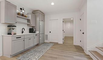 1816 N JACKSON St, Arlington, VA 22201