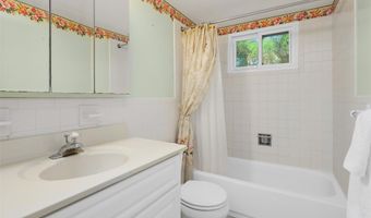 11 Devon Rd, Amagansett, NY 11930