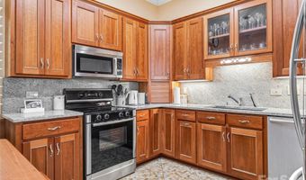 30 Dover St, Asheville, NC 28804