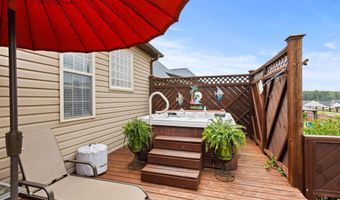 314 War Emblem Dr, Boiling Springs, SC 29316