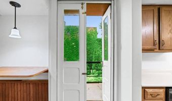 206 N Pearl St 102, Albany, NY 12207