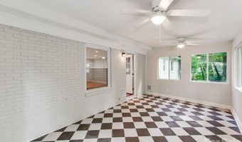 3326 Bonneville Dr, Charlotte, NC 28205