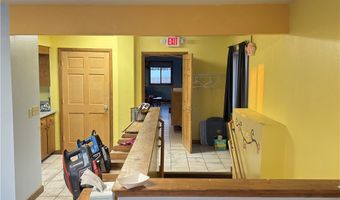 2328 N Hillcrest Pkwy, Altoona, WI 54720