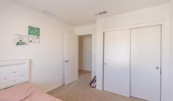 6421 Maple Leaf Ln, Riverbank, CA 95367