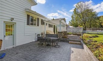 690 Garnette Rd, Akron, OH 44313