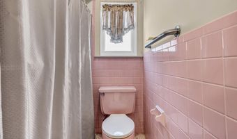 103 Hallberg Ave, Bergenfield, NJ 07621