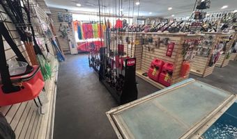 196 Main St, Andover, NJ 07821