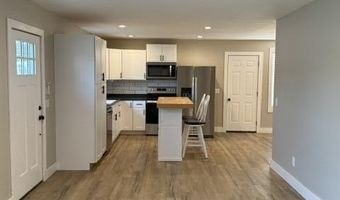 205 E Prospect St, Aurora, MO 65605
