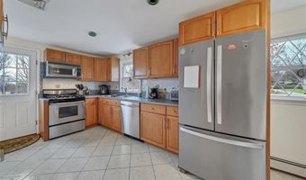 20 Pacer Dr, Newburgh, NY 12550