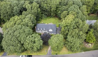 134 Kingswood Dr, Avon, CT 06001