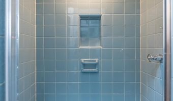 70 W 32ND St 1F, Bayonne, NJ 07002