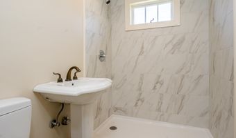 45 Old Phinney's Ln, Barnstable, MA 02630