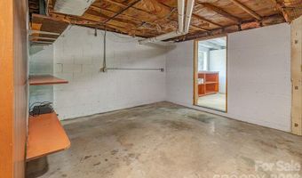 47 Bell Rd, Asheville, NC 28805