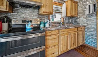 7424 Dulce Rd, Carlsbad, NM 88220