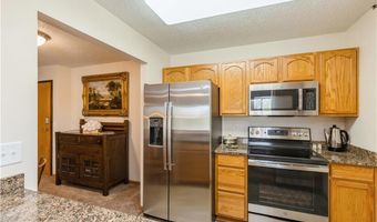 2156 NW 156th St 11, Clive, IA 50325