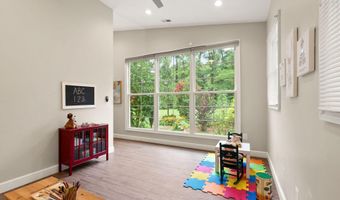 5104 BIRCH Ln, Annandale, VA 22003