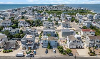 21 W Magnolia Ave, Beach Haven, NJ 08008