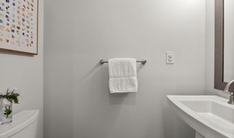 330 S CLINTON St, Baltimore, MD 21224