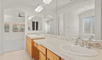 824 Hillcrest Ter, Fallbrook, CA 92028