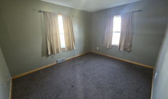 1902 High St, Beatrice, NE 68310