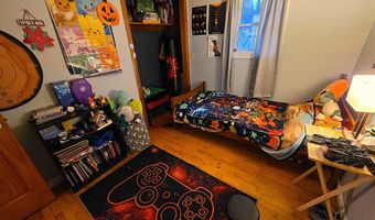 7 Westwood Pkwy, Barre, VT 05641