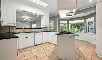 2102 Shoreline Dr, Abilene, TX 79602