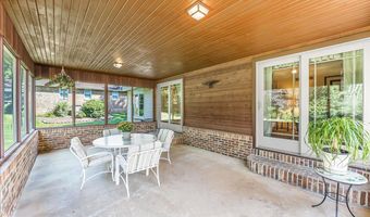 230 TREE TOP Ln, Hockessin, DE 19707
