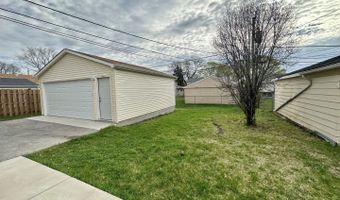 1243 S Mitchell Ave, Arlington Heights, IL 60005