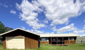 31 Posten Rd, Cody, WY 82414