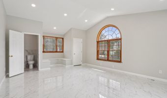 16 PARK Dr, Bellmawr, NJ 08031