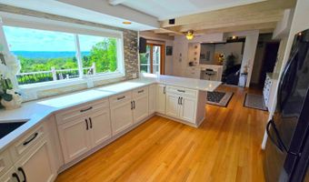 14 Vermillion Dr, Avon, CT 06001