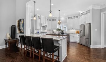 7034 Westshore Ave, Benton, AR 72019