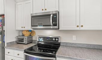 724 Sherwood Rd, Asheboro, NC 27205