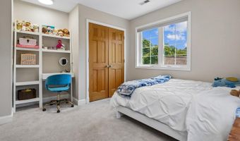 3536 N DICKERSON St, Arlington, VA 22207