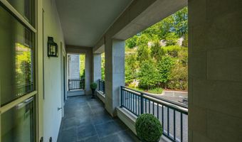 8121 RIVER Rd 423, Bethesda, MD 20817