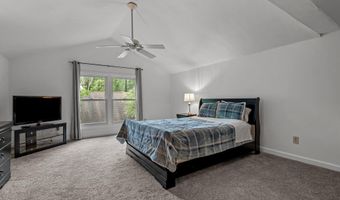 802 N Poplar St, Aberdeen, NC 28315