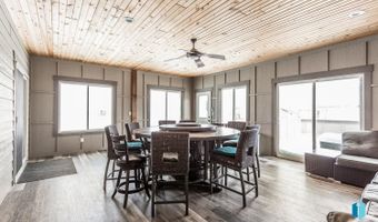 2824 E Sunflower Cir, Brandon, SD 57005