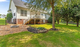449 Shallowford Dr, Boiling Springs, SC 29316